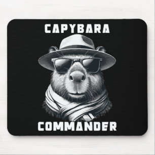 Capybara mit Sonnenbrille Kapitän Mousepad