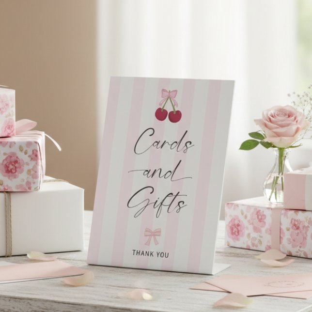 Cards and Gifts Coquette Cherry Bridal Shower Sockelschild (Von Creator hochgeladen)