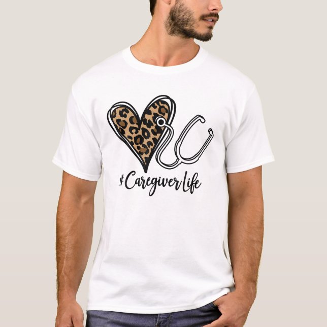Caregiver Leopard Heart Stethoscope T-Shirt (Vorderseite)