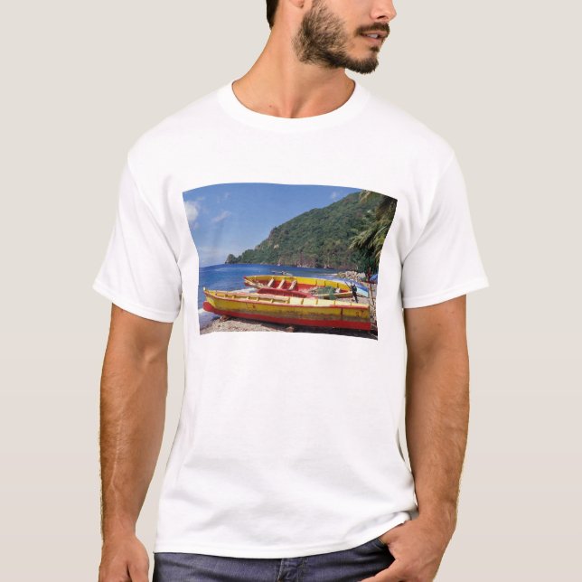 Caribbean, BWI, St. Lucia, Sailboats, Soufriere. T-Shirt (Vorderseite)