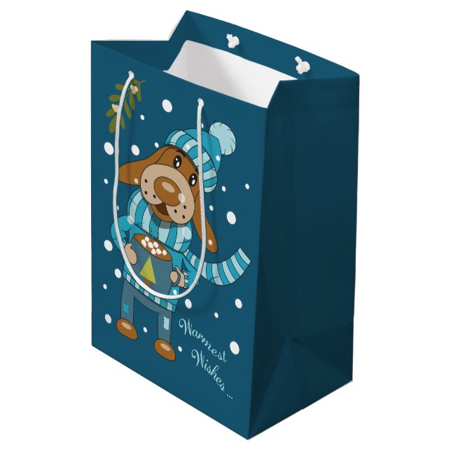 Caricature Chien de Noël avec sac cadeau bleu Mug (Dos Angle)