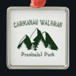 Carmanah Walbran Provincial Park Ornament Aus Metall<br><div class="desc">Der Carmanah Walbran Provincial Park ist ein luxuriös bewaldetes Heiligtum, das zweifellos einer der bemerkenswertesten wilden Orte auf Vancouver Island ist. Carmanah Walbran ist Zuhause zu einigen der größten Fichtenbäume der Welt, einige erreichen Höhen von über 95 Metern und leben für 800 Jahre oder länger.</div>