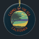 Carmel-by-the-Sea California Retro gestört Keramik Ornament<br><div class="desc">Carmel-by-the-Sea im Vektorkunststil. Carmel-by-the-Sea ist eine kleine Strandstadt auf der kalifornischen Halbinsel Monterey. Es ist bekannt für die Museen und die Bibliothek der historischen Carmel Mission.</div>