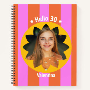 Carnet anniversaire 30 ans photo nom coloré tendance mign