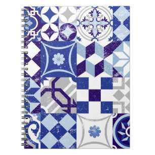 Carnet arrière - plan patchwork vintage avec bleu traditi
