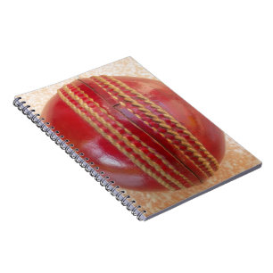 Carnet Bal en cuir rouge de cricket international