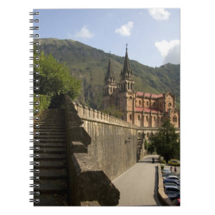Carnet Basilique de Covadonga, nord-ouest de l'Espagne.
