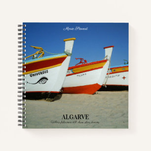 Carnet Bateaux de pêche sur la plage de l'Algarve Photo
