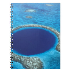 Carnet CA, Belize. Vue aérienne du Trou Bleu (diamètre