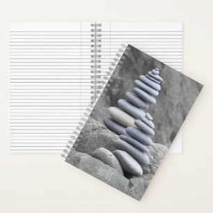 Carnet Cairns de galets de plage équilibrés