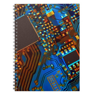 Carnet Carte de circuit électronique fermer. arrière - pl