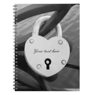 Carnet Cartier romantique forme amour serrure photo porta