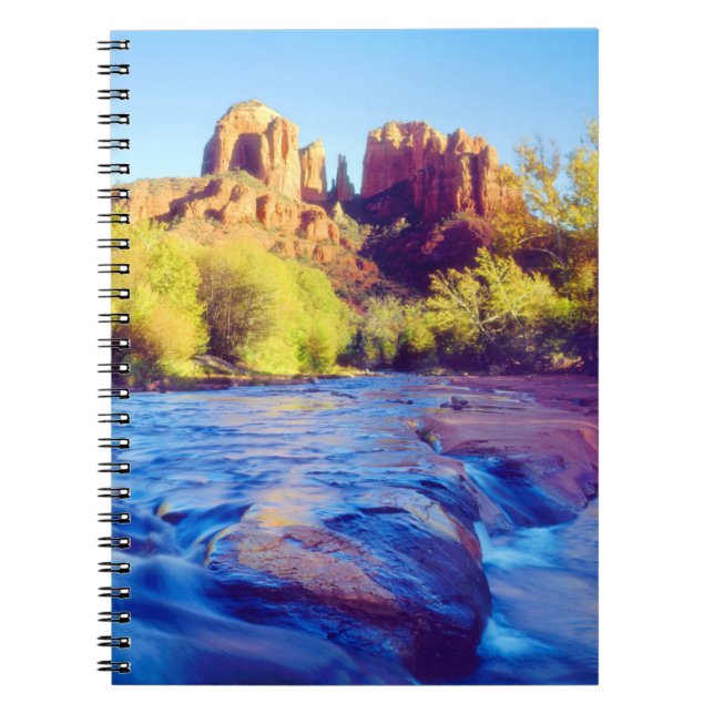 Carnet Cathedral Rock reflétant dans Oak Creek, Arizona (Devant)