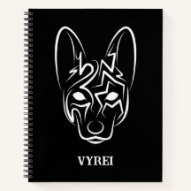 Chien tribal noir et blanc