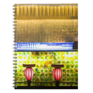 Carnet Chine, Shanghai. Bar dans le quartier de bars Xin