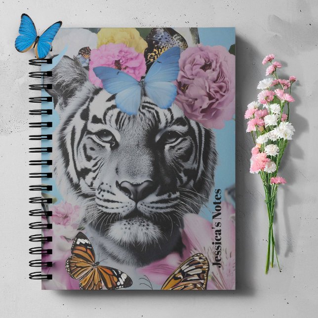 Carnet Collage Retro Pop Art Tiger et Papillons (Elevate your style with this standout piece, ideal for lovers of vintage flair.)