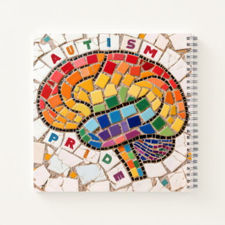 Carnet Conception fièrement autistique brodée arc-en-ciel