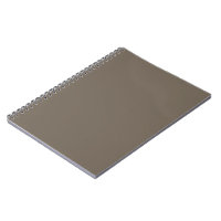 Créer un espace de vie élégant avec un mur Brown e