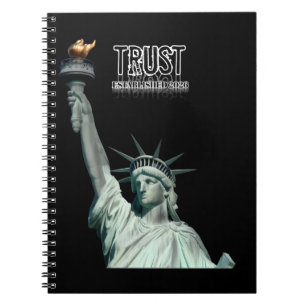 Carnet de notes inspirant 'Thiqa' avec la statue d