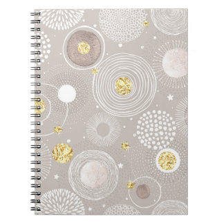Carnet Doodles de Noël : arrière - plan de feuille d'or.