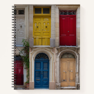 Carnet Ensemble de portes colorées à Malte