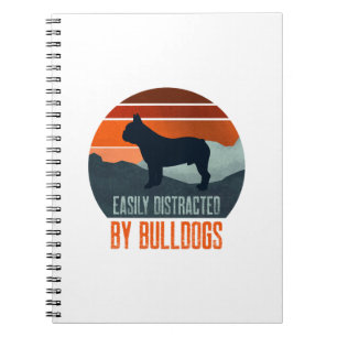 Carnet Facilement Distrait Par La Promenade De Chiens Bul
