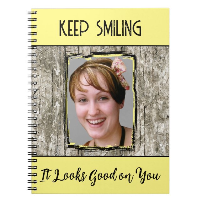 Carnet Faux gris effet bois garder souriant photo jaune (Devant)