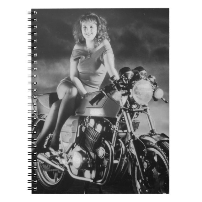 Carnet Fille En Moto (Devant)