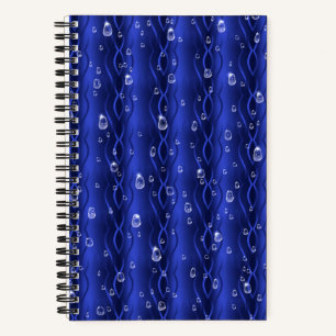 Carnet gouttes de pluie sur le métal bleu