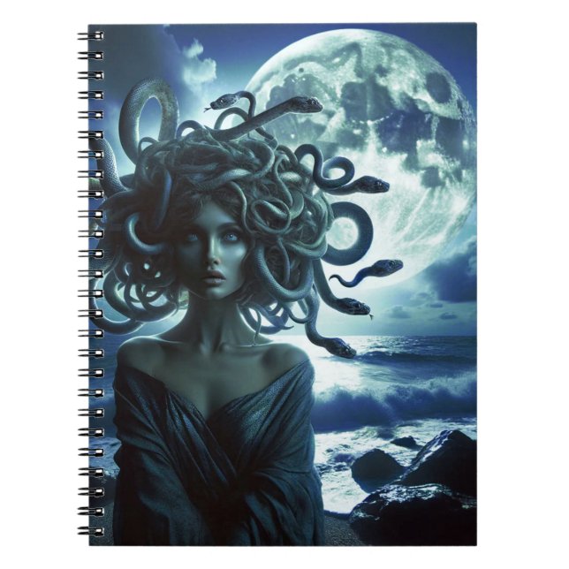 Carnet Jeune jolie méduse par la lune et l'océan (Devant)