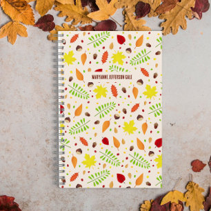 Carnet Joli motif de automne avec des feuilles colorés et