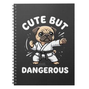 Carnet Karate de pug mignon mais dangereux