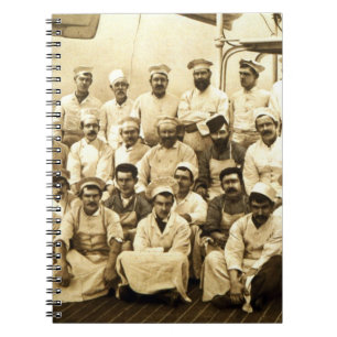 Carnet Les cuisiniers du bateau à bord de R.M.S. Teutonic