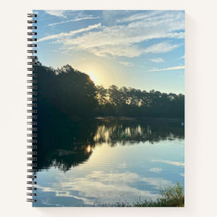 Carnet Lever de soleil sur un lac de Géorgie
