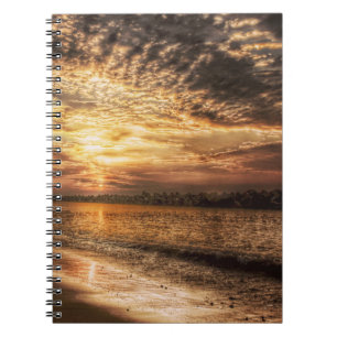 Carnet Lever du soleil de la superbe plage