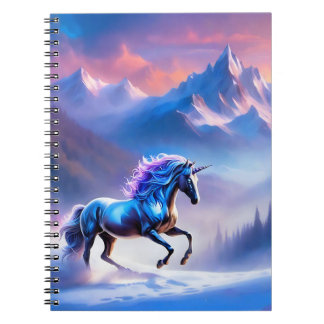 Carnet Licorne noire dans un paysage hivernal de rêve