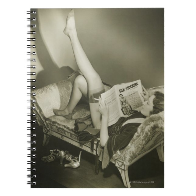 Carnet Magazine de lecture de femme (Devant)