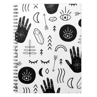 Carnet Mains magiques, lune, motif ethnique.