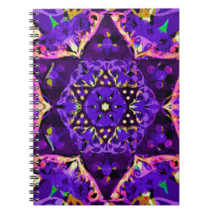 Carnet Mandala de fleur d'étoile dans le pourpre