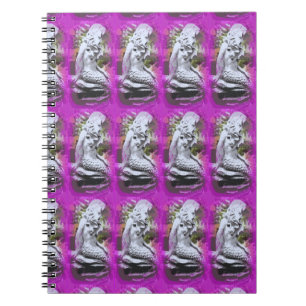 carnet mauve sirène assise