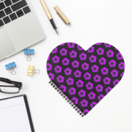 Carnet Modèle floral de géranium violet sur noir