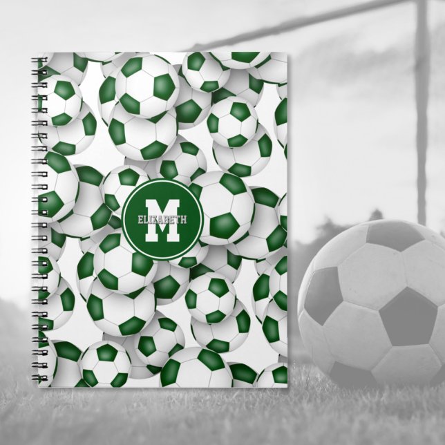 Carnet motif ballons de foot verts pour enfants sports (Créateur téléchargé)