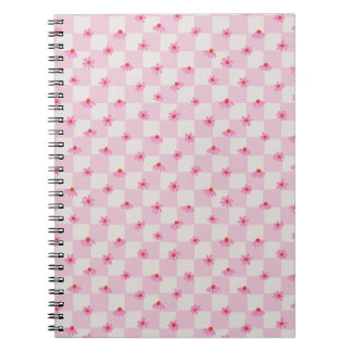 Carnet Motif floral à carreaux de marguerite rose tendre