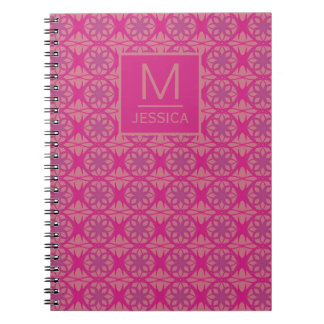 Carnet Motif géométrique rose violet orné personnalisé