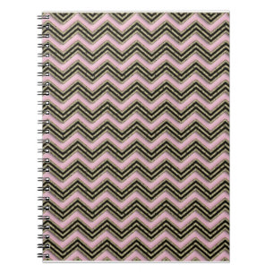 Carnet Motif Zigzag noir et rose