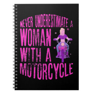 Carnet Ne Sous-Estimez Jamais Une Femme Avec Une Moto Un 