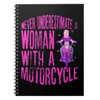 Carnet Ne Sous-Estimez Jamais Une Femme Avec Une Moto Un 