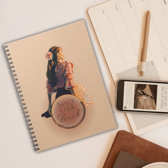 Carnet Never Look (Créateur téléchargé)