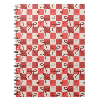 Carnet Nœud Rouge Mignon & Motif Damier à Cœurs