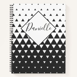 Carnet Nom personnalisé à motif triangle noir et blanc